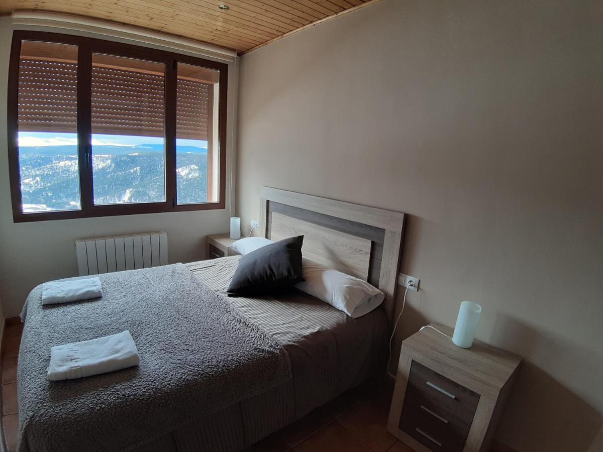 Apartamentos Mirador De Gudar Bagian luar foto