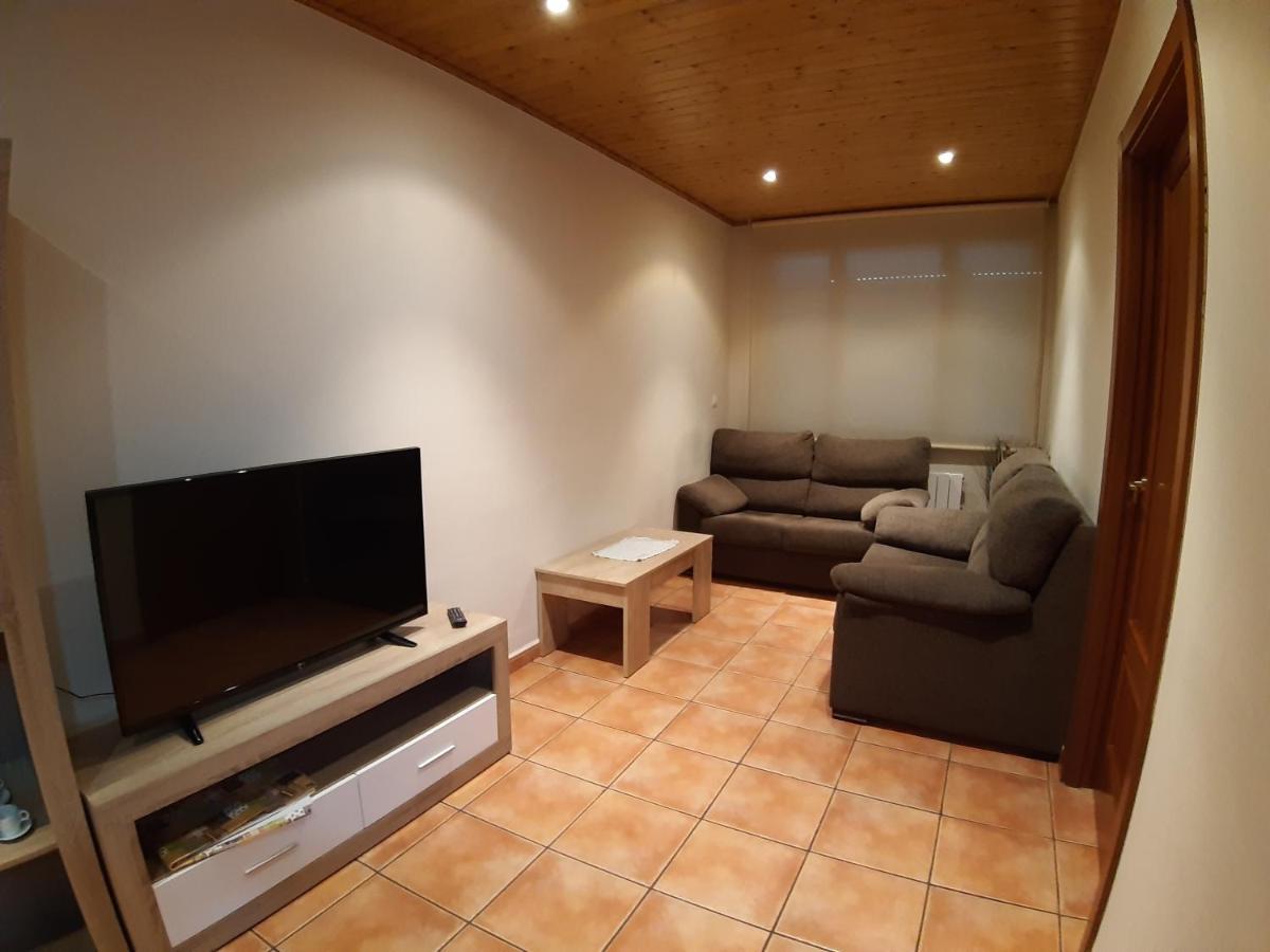 Apartamentos Mirador De Gudar Bagian luar foto