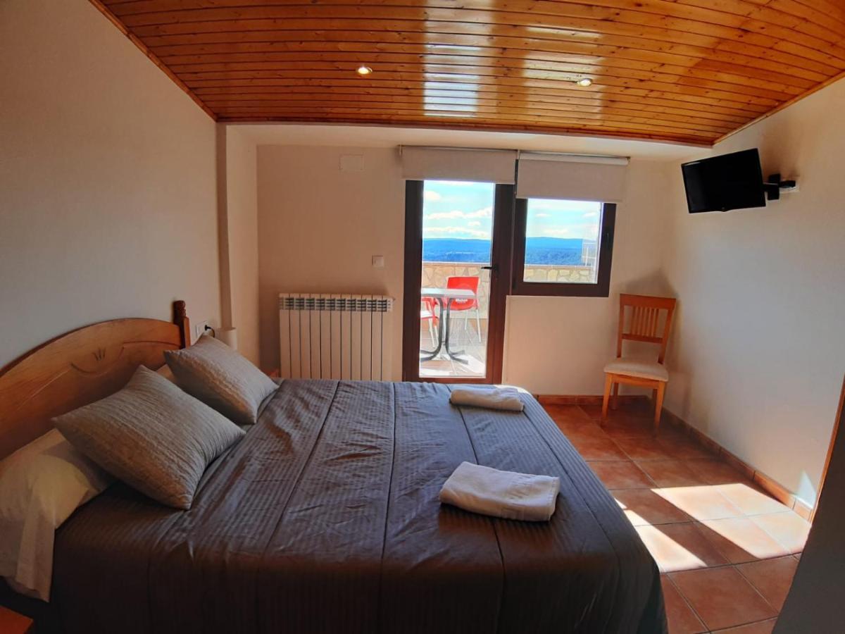 Apartamentos Mirador De Gudar Bagian luar foto