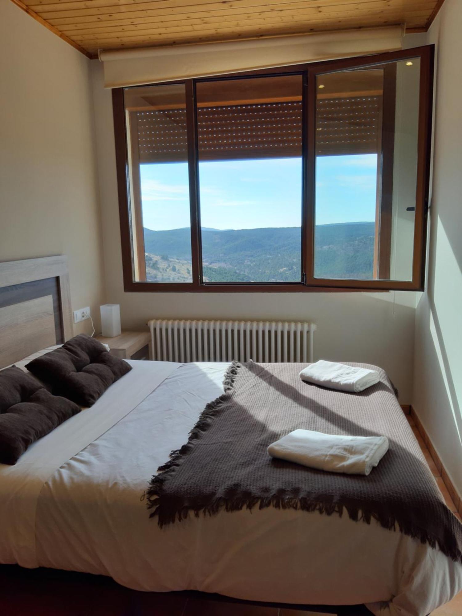 Apartamentos Mirador De Gudar Bagian luar foto